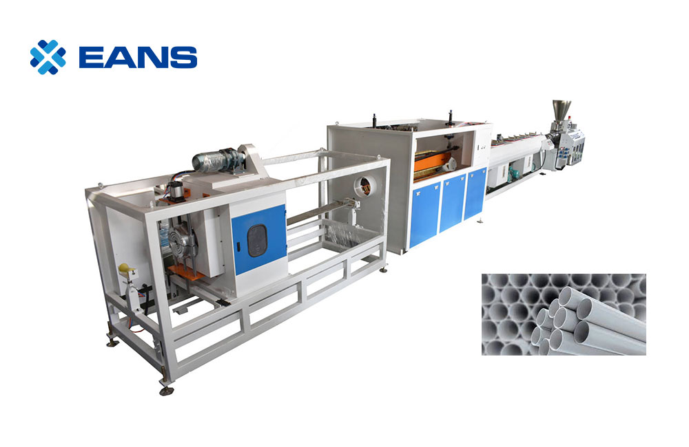 Machine de fabrication de tuyaux en PVC