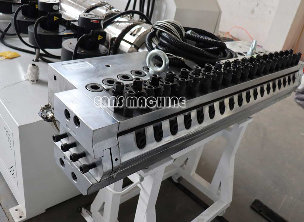 Machine de fabrication de feuilles de marbre en PVC