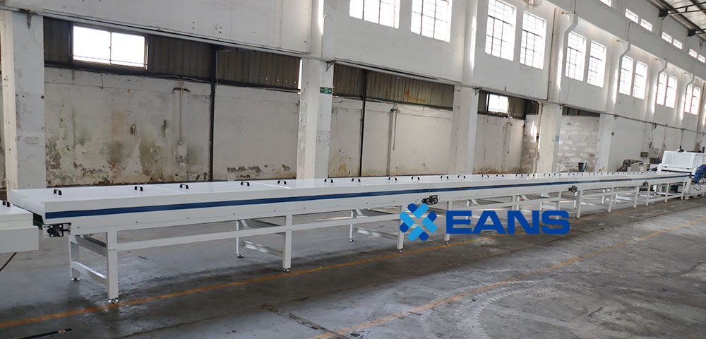 ligne de rev&ecirc;tement UV