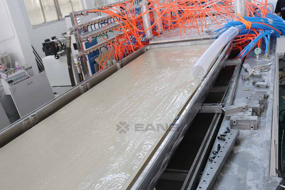 panneau de porte WPC