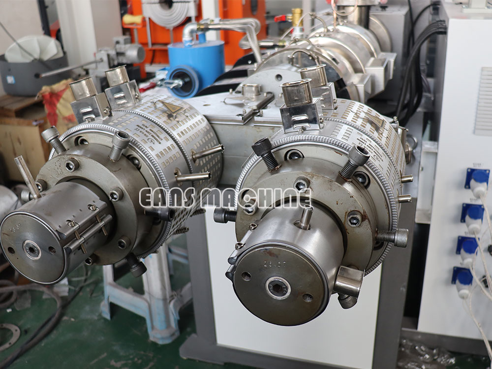 moule de tuyau de conduit